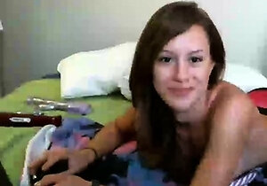 Amateur Webcam Teen Masturbates And Teases