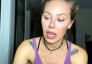 Emo Teen Becka Solo Webcam Masturbation Porn