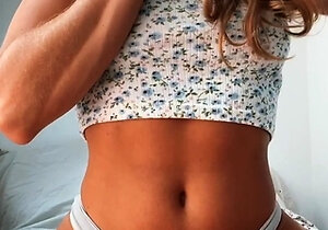 Amateur blonde teen fucks pussy and ass with toy