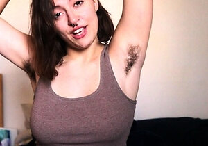 Big boob brunette masturbates on webcam