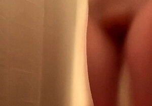 Brunette Solo Webcam Masturbation