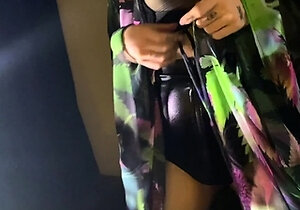 Amateur teen blowjob and cumshot
