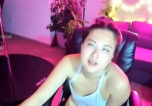 sukisukigirl destroys tiny asian cocks