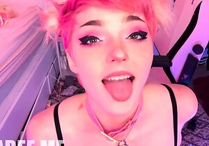 Nasty pee fetish youthful girl solo toys