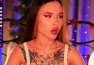 Hot amateur webcam teen masturbates for their fans