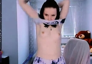 Cute amateur webcam teen girl toying pussy on webcam