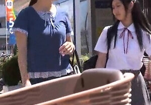 Japanese teen blowjob with creamy mustache