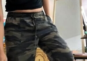 Amateur Webcam Teen Masturbates And Teases