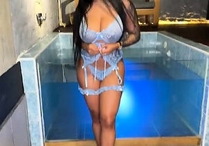 Bella Torres MyLifeInMiami - BIG TIT COLOMBIAN LOVE