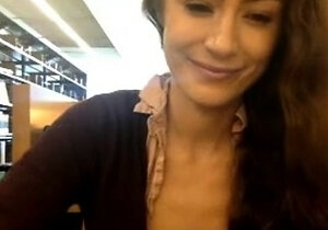 Small titted babe toys her pussy on webcam