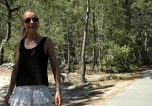 Amateur blonde teen stunner fucked hard and deep outdoors