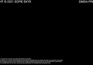 Amateur Webcam Cute Teen Plays Solo with Big