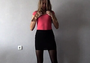 Amateur brunette Michelle with small tit