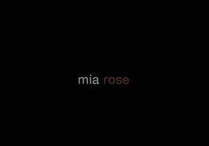 Bwa Mia Rose