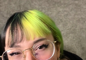 Cute amateur webcam teen girl toying pussy on webcam