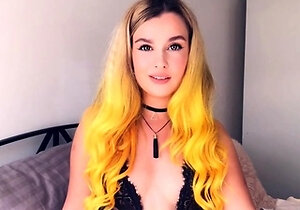 Amateur Webcam Teen Masturbates And Teases