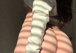 Amateur Blonde Teen Plays Solo with Toy Webcam Porn
