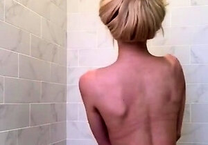 Amateur brunette Michelle with small tit