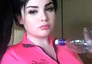 Amateur Teen georgeus brunette 2