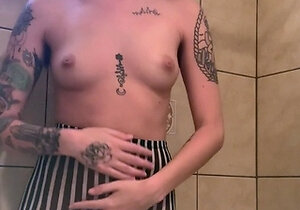 Amateur Teen georgeus brunette 2