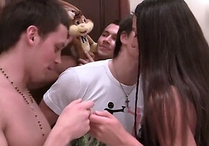 Naive amateur inexperienced blonde teen Ashlynn