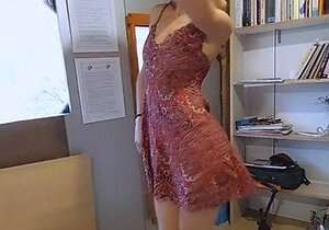 Cute amateur webcam teen girl toying pussy on webcam