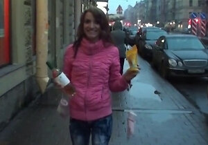 Naive amateur inexperienced blonde teen Ashlynn