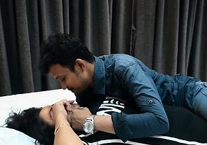 Cute amateur teen handjob