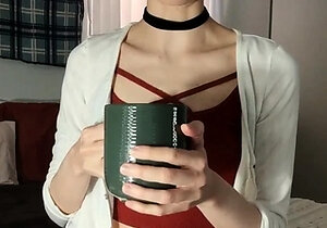 Small titted brunette teen fingering on the bed