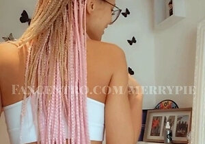 Small titted babe toys her pussy on webcam