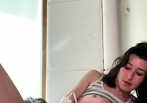 Amateur teens fuck and toy