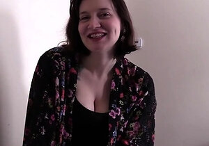 Bettie Bondage – Aunt Bettie Has a Confession