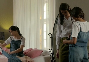 Small titted brunette teen fingering on the bed