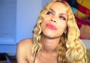 Blonde teen vicki toy fuck her shave sex holes