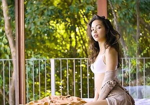 Petite Filipina teen exposes tiny body