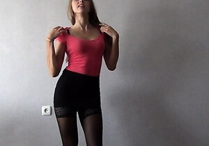 Amateur brunette Michelle with small tit