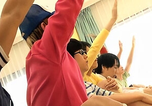 Lovely Japanese teen gives a hot oral service in pov