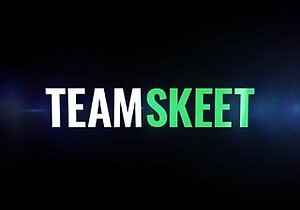 Stepsis let fuck together to take revenge on mom