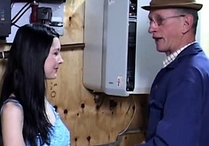 Fixing It - Scott And Kattie Gold