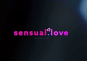 Big tit small tit lesbian video