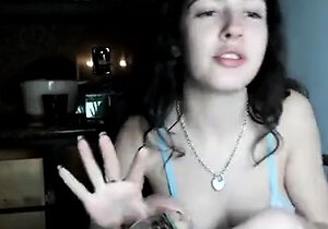 Cute amateur webcam teen girl toying pussy on webcam