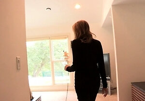 Girls Allowed - When a hot babe breaks into your house