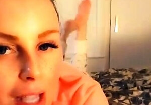 Heidi Foxx aka heidivandertrump OnlyFans - I had a takeaway