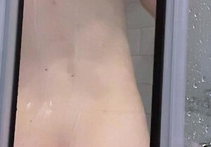 Beauty small tit amateur teen masturbating her shaved pussy