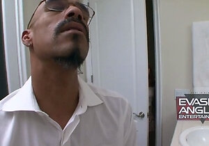 Black male buries his BBC inside a blonde's tight pussy