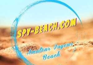 Amateur Beach Nudist Voyeur - Close Up Shaved Pussy