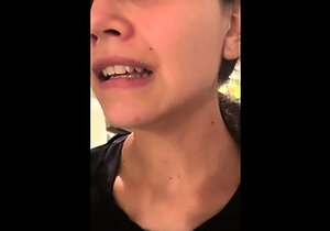 Hot amateur webcam teen masturbates for their fans