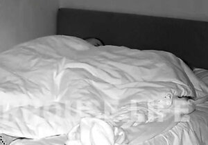 Teen Brunette Masutrbating on cam