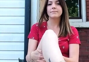 Hot amateur webcam teen masturbates for their fans