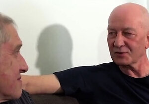 Cute brunette young hookup amateur teen blowjob